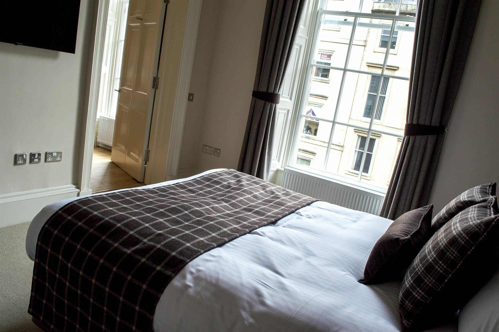 Dreamhouse At Blythswood Apartments กลาสโกว์ ภายนอก รูปภาพ